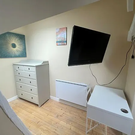 Belle Maison Sur 3 Etages Au Coeur De Apartment