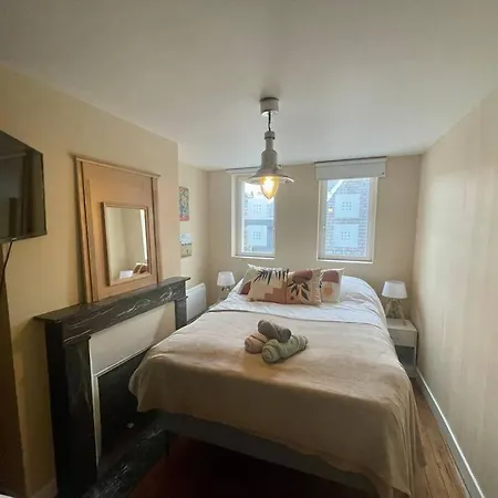 Belle Maison Sur 3 Etages Au Coeur De Apartment